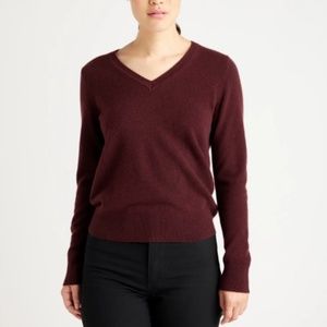 Quince Mongolian Cashmere V-Neck Sweater in Burgundy Size S